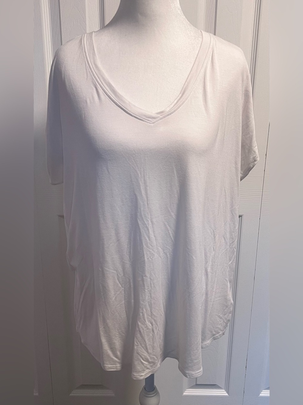 Max Studio Basic White V-Neck Women's Top
